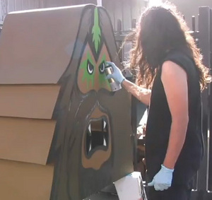 BIGFOOT: THE MAKING OF HIS NEW EXHIBIT AT HURLEY'S )( SPACE GALLERY